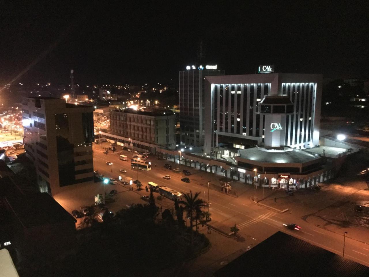 Djeug'Appart Hotel ยาอุนเด ภายนอก รูปภาพ