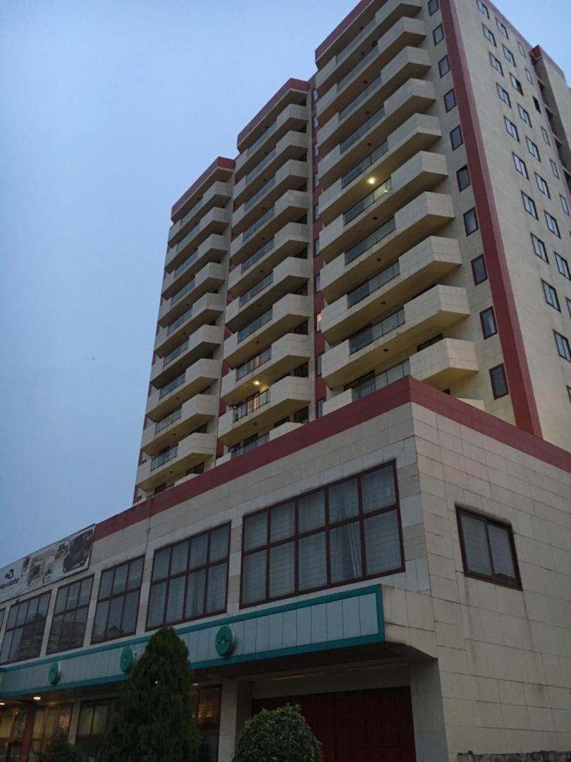 Djeug'Appart Hotel ยาอุนเด ภายนอก รูปภาพ